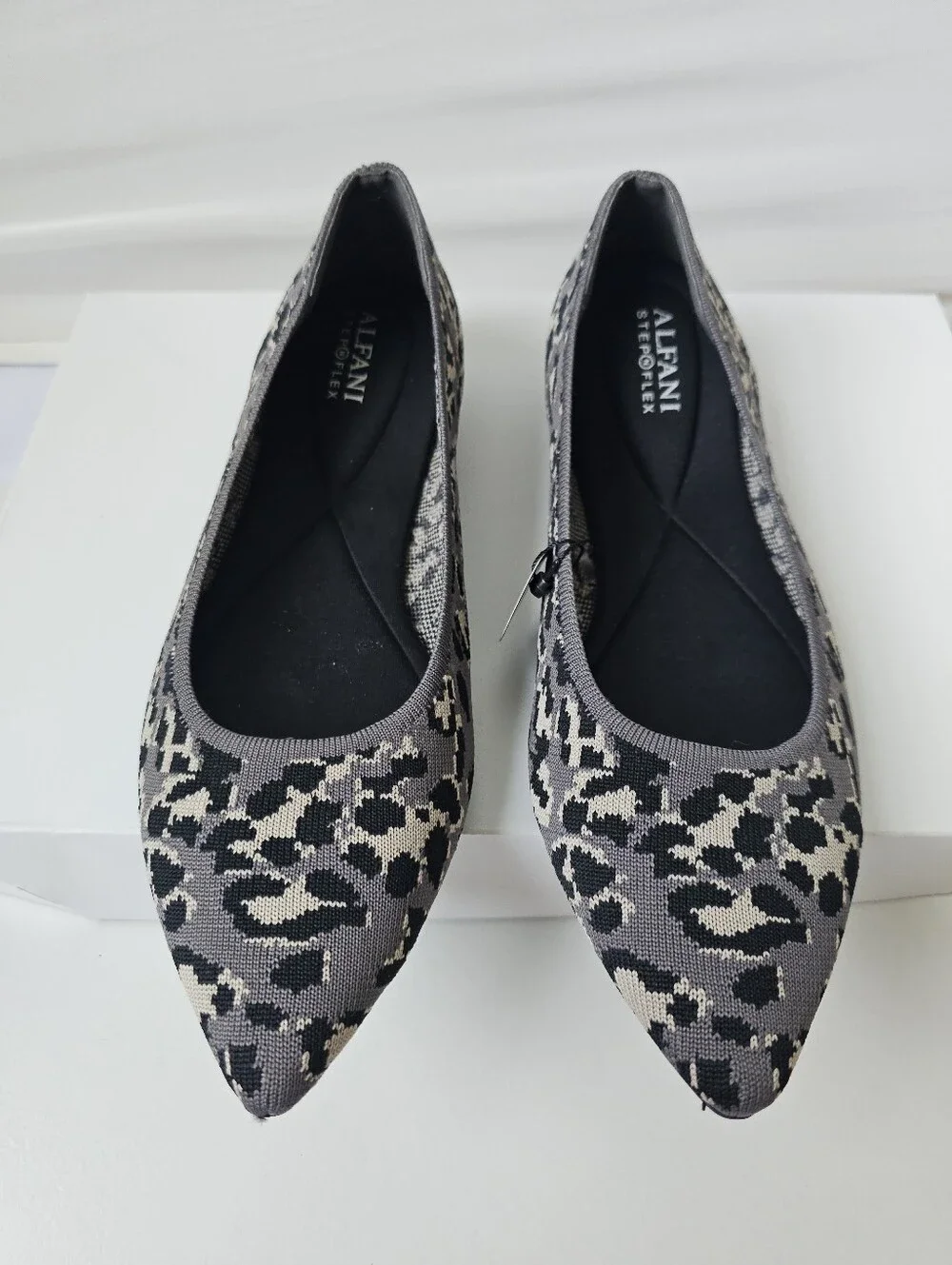 NWT Alfani Step Flex Pointed Toe Flats – Leopard Print (Size 10M)